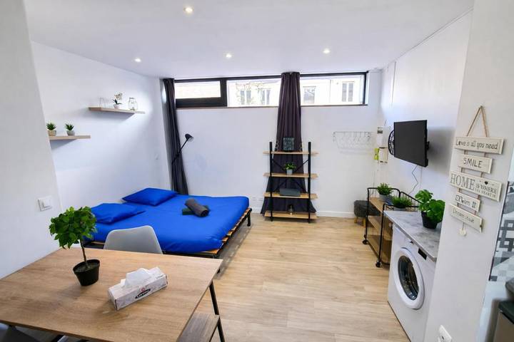 Gîte pour 2 personnes, avec terrasse à Elbeuf