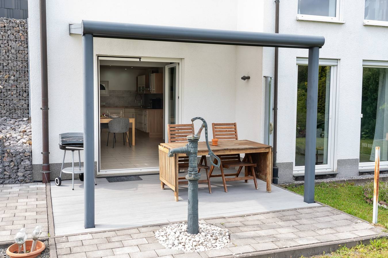 Ganze Wohnung, Apartment 'Rückzugsort' mit Bergblick, privatem Garten und Wlan in Plettenberg, Märkischer Kreis