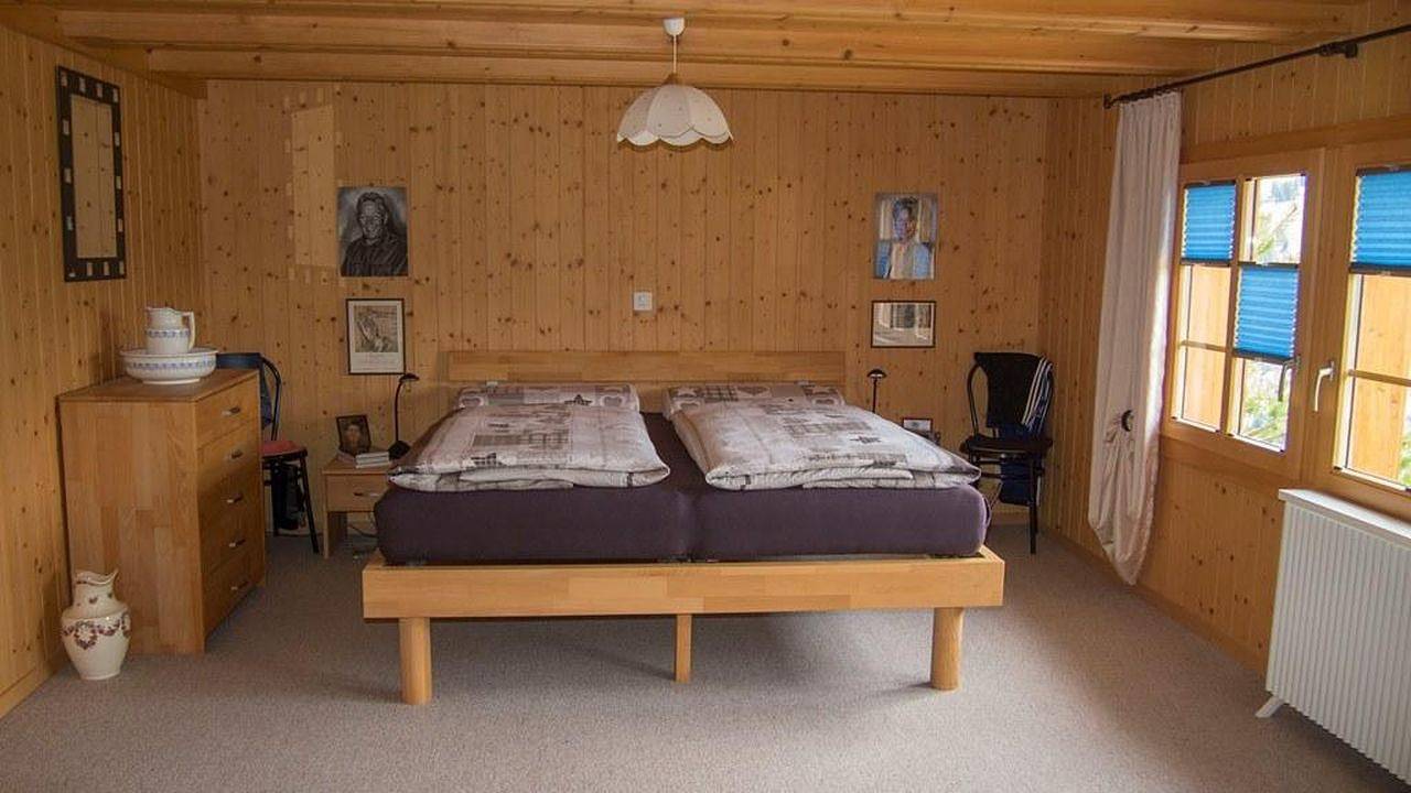 Entire holiday apartment, Holiday apartment for 2 people with garden in Frutigen, Frutigen - Lenk - Adelboden