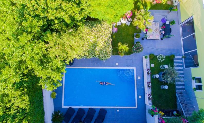 Villa pour 12 personnes, avec vue ainsi que jardin et piscine à Split - 2