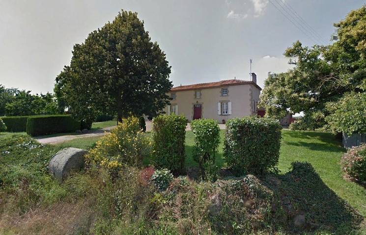 Gîte pour 10 personnes, avec terrasse et jardin