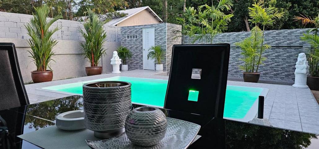 Villa mit pool für 4 Personen, mit Garten und Ausblick sowie Pool in Phuket