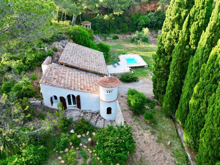 Cottage pour 2 personnes, avec jardin ainsi que piscine et vue à Quarante