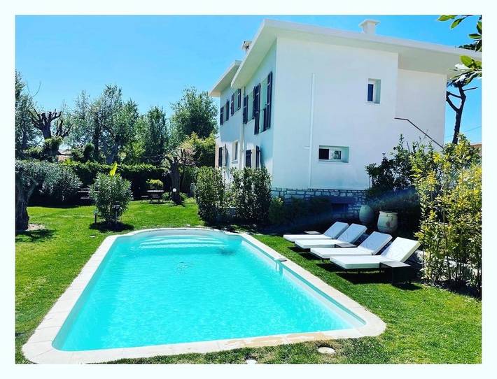Chambre d’hôte pour 4 personnes, avec vue ainsi que jardin et piscine sur la Côte d'Azur - 2