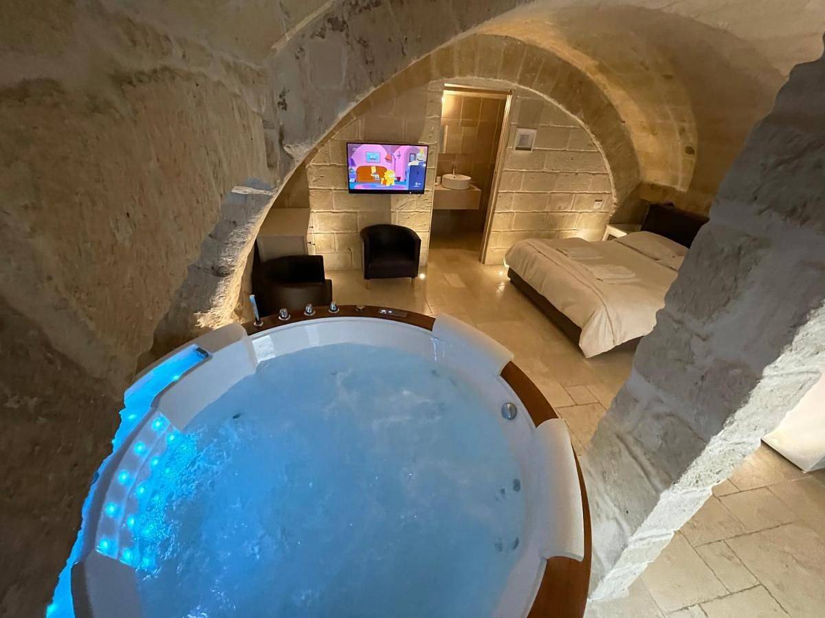 Deluxe Double Room with Balcony in Cala Porta Vecchia, Monopoli