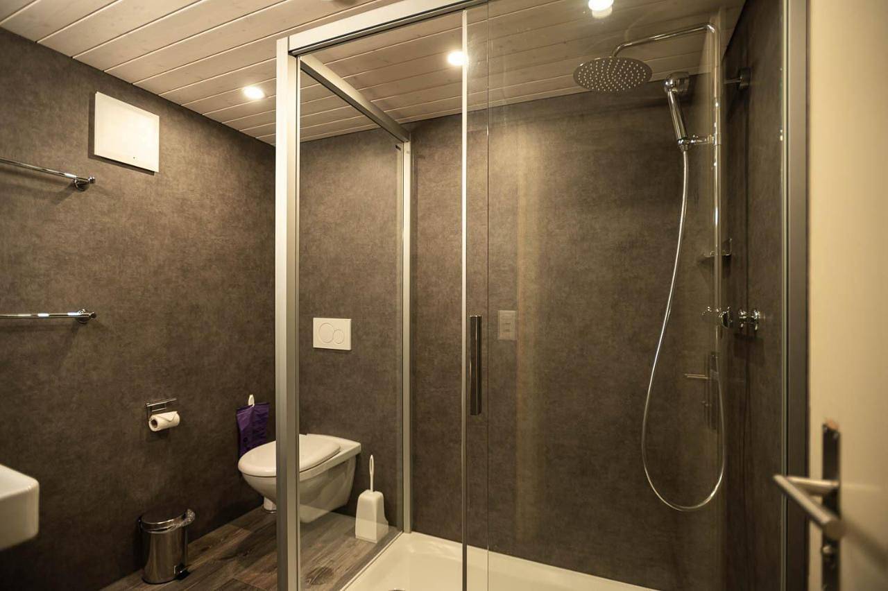 Basic Double or Twin Room with Shared Bathroom in Schwendi b. Grindelwald, Grindelwald