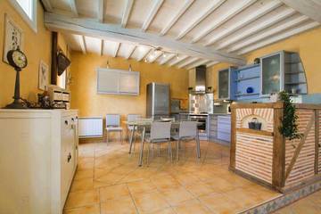 Maison De Vacances pour 6 Personnes dans Mont-Disse, Région de Pau, Photo 1