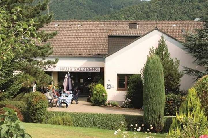 Ferienhaus für 3 Personen, mit Sauna und Garten, mit Haustier