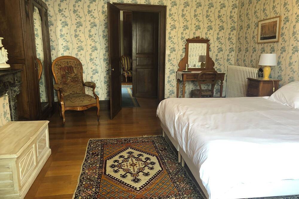 Château de Cassaigne, a Gers nugget in Cassaigne, Gers