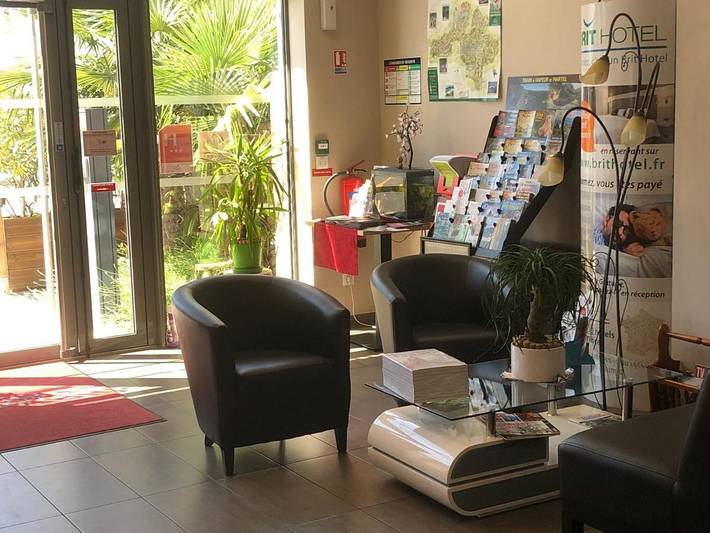 Hôtel pour 2 personnes, avec jardin et piscine, animaux acceptés à Malemort-sur-Corrèze - 4