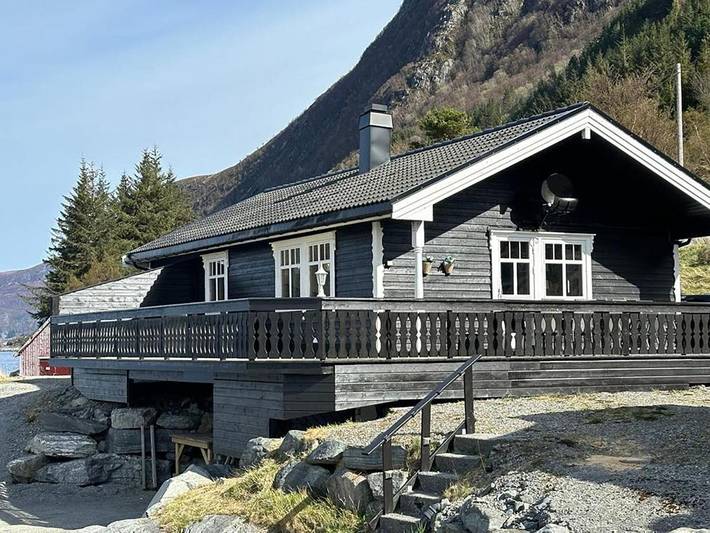 Ferienwohnung für 7 Personen, mit Balkon und Terrasse sowie Garten und Ausblick in Selje - 3