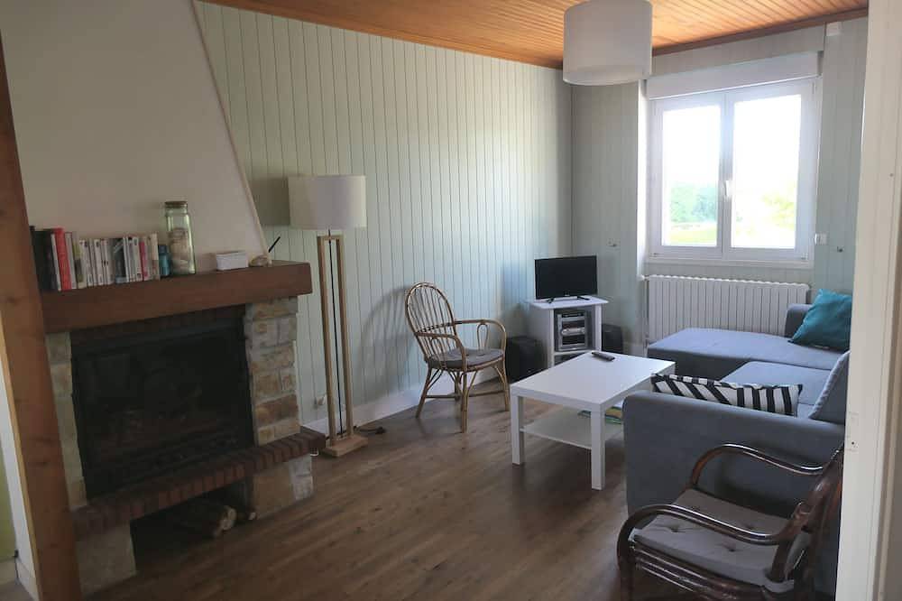 4 bedroom house near the sea and shops in Telgruc-sur-Mer, Iroise