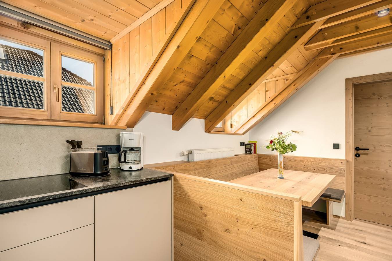 Ganze Wohnung, Ferienwohnung "Perfila Morgenrot" mit Bergblick, Gemeinschaftsgarten und Wlan in Olang, Dolomiti Superski