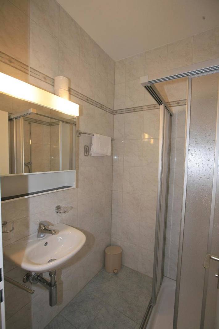 Hôtel pour 2 personnes, avec terrasse à Coire - 3