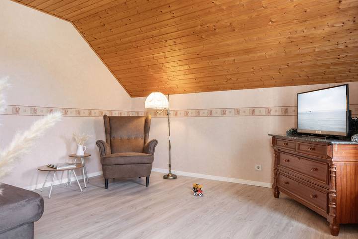 Ferienwohnung für 5 Personen, mit Terrasse und Garten in Westermarkelsdorf - 2