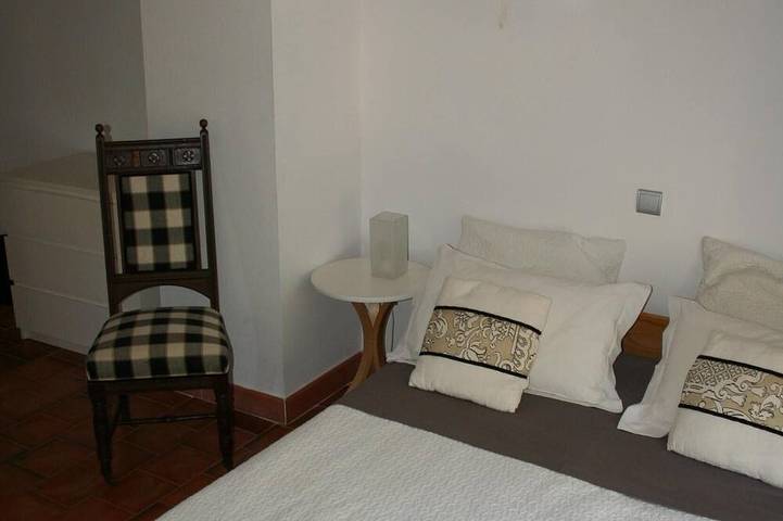 Gîte pour 24 personnes, avec jardin à Goudargues - 4