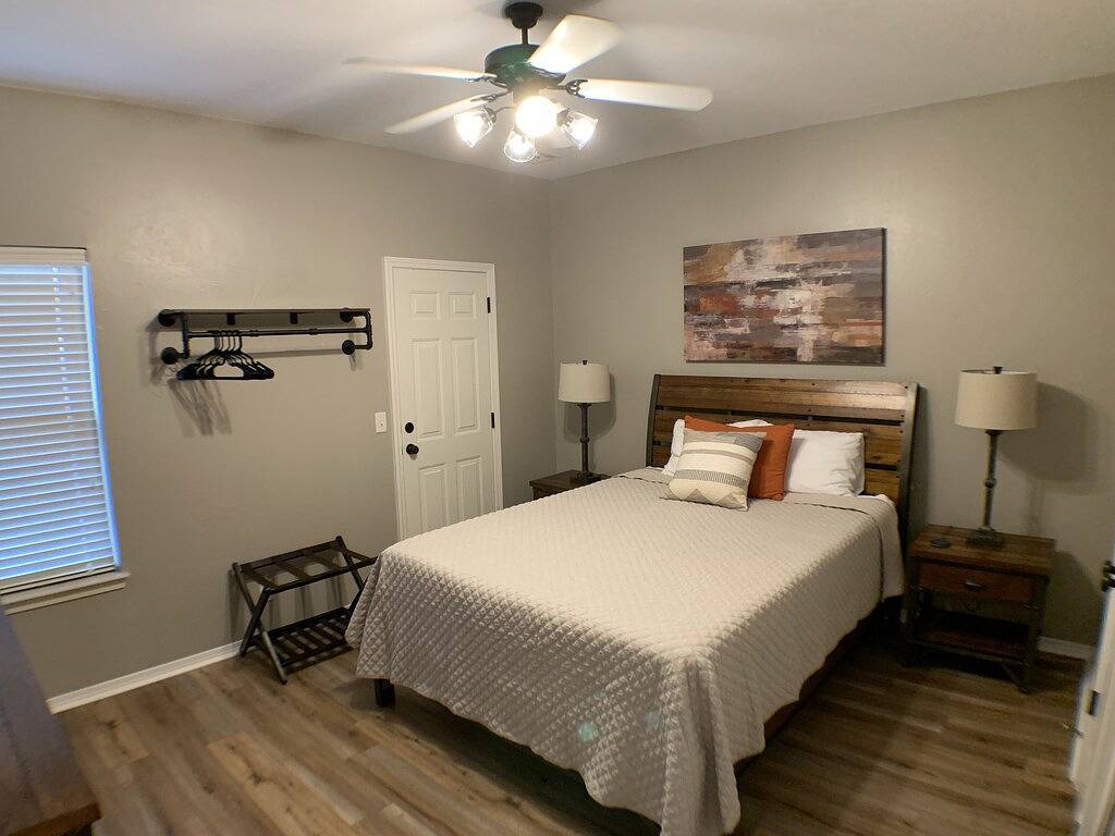 Wooded Area near Uco & Hospitals with Neighborhood Pool. in Edmond, Oklahoma County