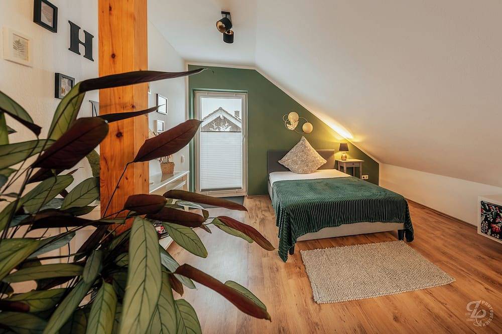 Ganze Wohnung, Traumhafte lage mit tollem Blick über Schalkenbach in Schalkenbach, Osteifel