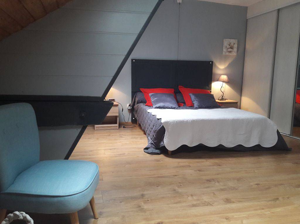 Pause-Vacances - Chambre familiale de 2 a 7 pers in Cusset, Région de Vichy