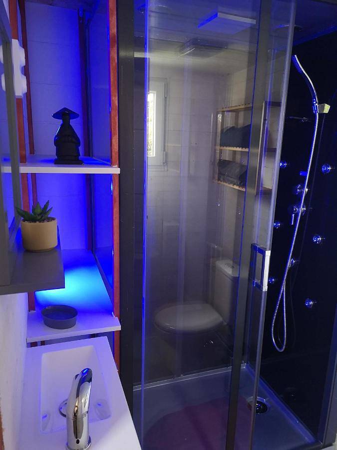 Gîte pour 3 personnes, avec terrasse et jardin à Plévenon - 4