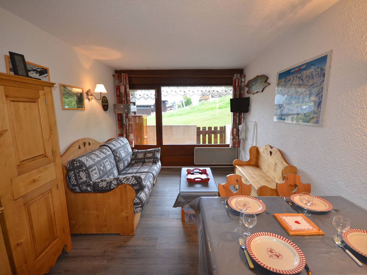 Apartment for 4 People in Les Gets, Les Portes du Soleil