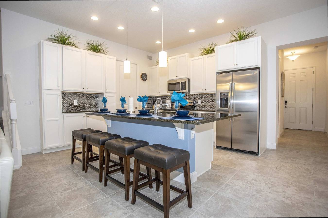 Entire apartment, Festival Resort 5 Bd Home w  Screened Pool Close to Disney 174 in ChampionsGate, Four Corners