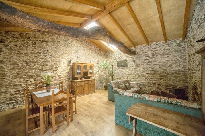 Casa rural, con Terraza y Jardín en El Pino - 4
