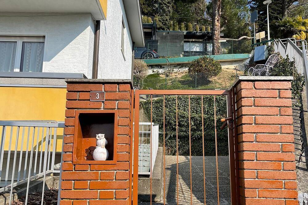 Ganze Wohnung, Apartment with 2 bedrooms  in Mendrisio, Tessin
