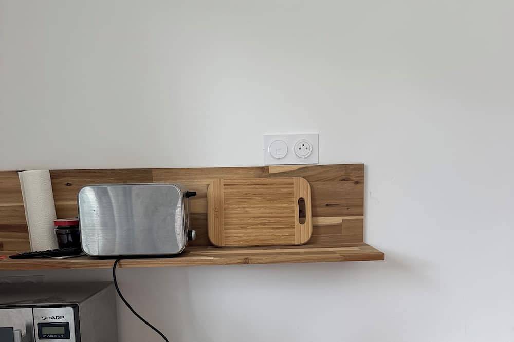 Apartamento entero, Cosy studio in quiet location, Questembert town center in Questembert, Región de Vannes