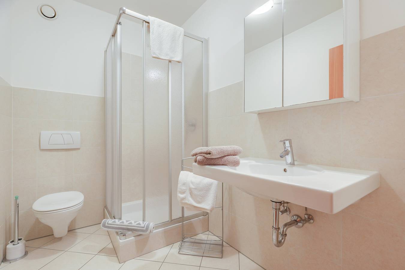Ganze Wohnung, Ferienwohnung "Kelderer Hof - Meran" mit Bergblick, Terrasse, Garten & Wlan in St. Martin in Passeier, Passeiertal