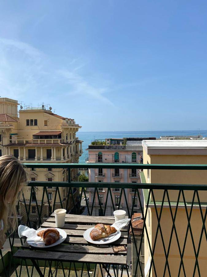 Pension voor 6 personen, met uitzicht en balkon in Salerno