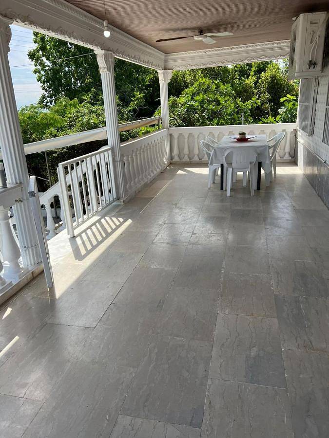 Location de vacances pour 6 personnes, avec vue et jardin dans Nea Kallikratia - 4