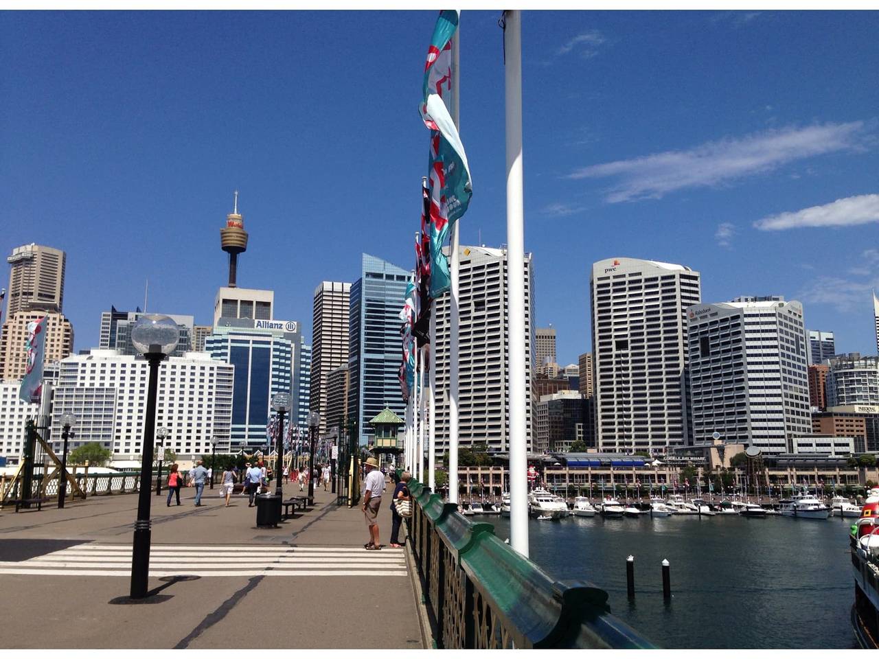 Entire apartment, Poolside 2-Bed Haven, Walk to City Centre in Pyrmont, Sydney