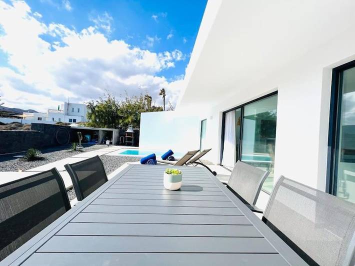 Casa rural para 6 personas, con Terraza y Piscina en Haría - 2
