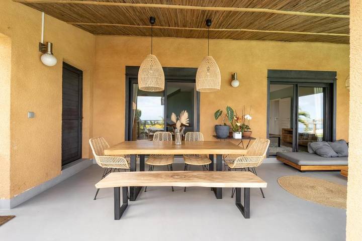 Location de vacances pour 6 personnes, avec vue ainsi que piscine et jardin, animaux acceptés dans La Saline (Saint-Paul) - 4