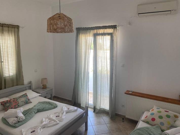 Gîte pour 3 personnes, avec balcon dans Antiparos Ville - 3