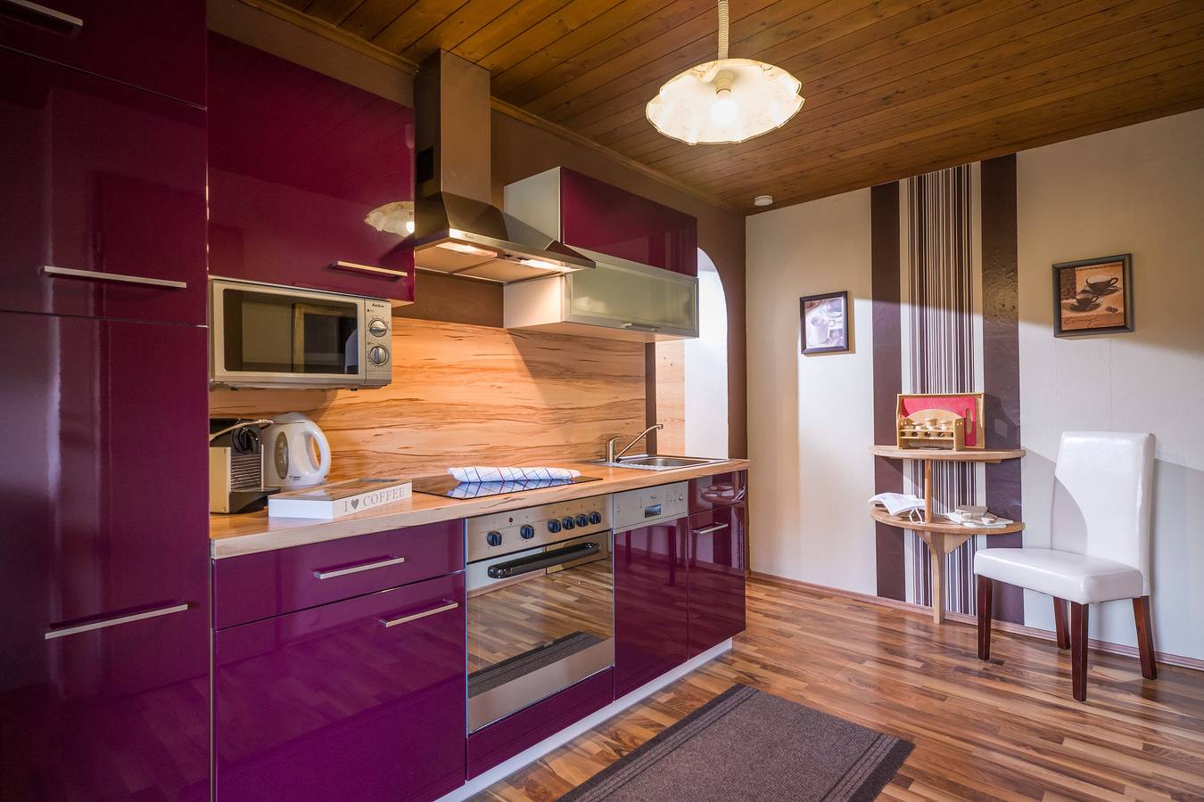 Ganze Ferienwohnung, Appartements Enzian, App. Tristner in Finkenberg, Zillertaler Alpen