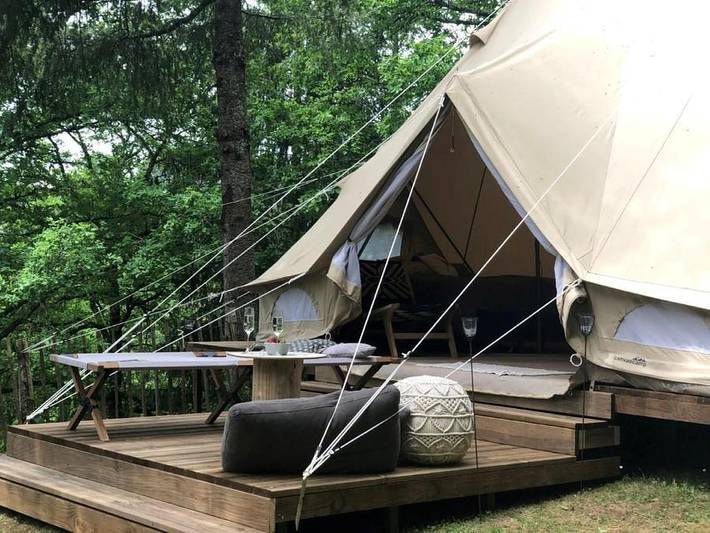 Tente pour 4 personnes, avec bassin pour enfant dans Auvergne-Rhône-Alpes - 3