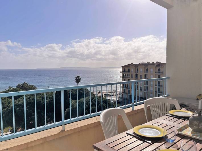 Gîte pour 6 personnes dans Plage Du Lavandou Le Lavandou - 2