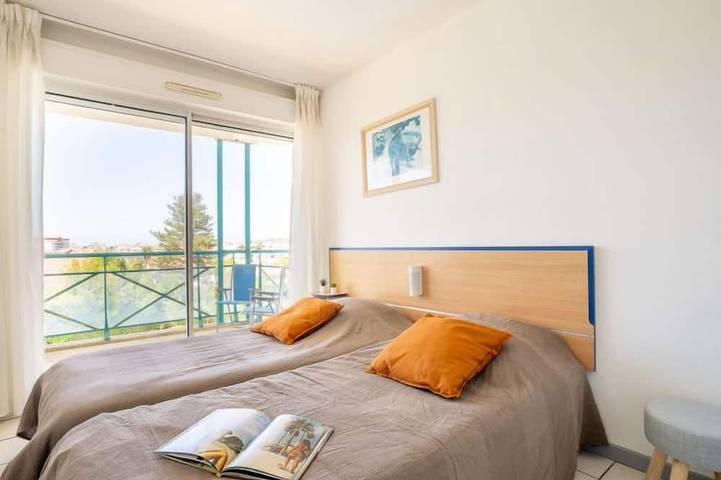 Gîte pour 6 personnes, avec piscine dans Golf De La Nivelle - 4