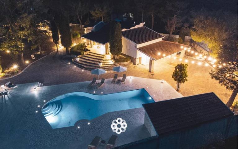 B&b per 2 persone, con Terrazza e Giardino nonché Piscina e Panorama ad Andria