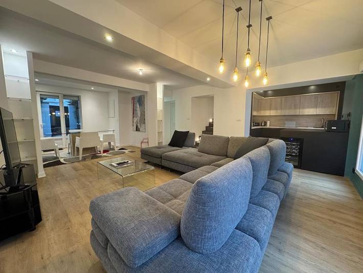Villa pour 6 personnes, avec jardin et piscine