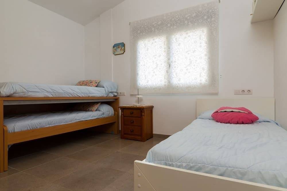 Las Gaviotas - Spectacular beachfront villa with garden in Platja de Muro in Playa de Muro, Muro