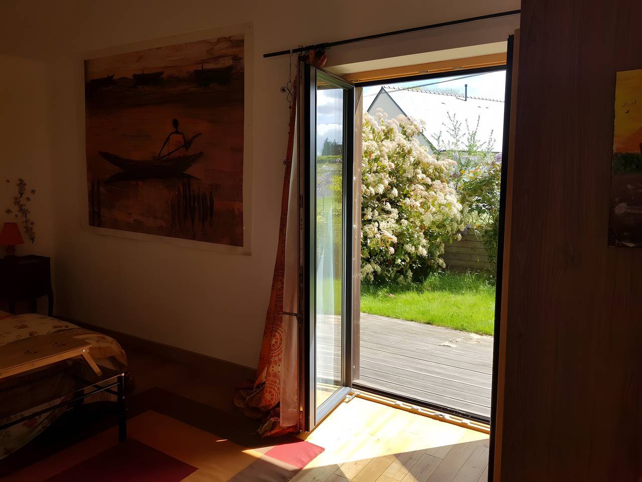 Entire apartment, Apartment 'Au P'tit Venton - Écologique' with Private Terrace, Private Garden and Wi-Fi in La Jaille-Yvon, Segré region