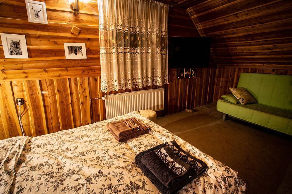 Domek z jacuzzi w środku lasu, brak sąsiadów, 2 km od zwartej zabudowy. in Śródborze, Heiligkreuz