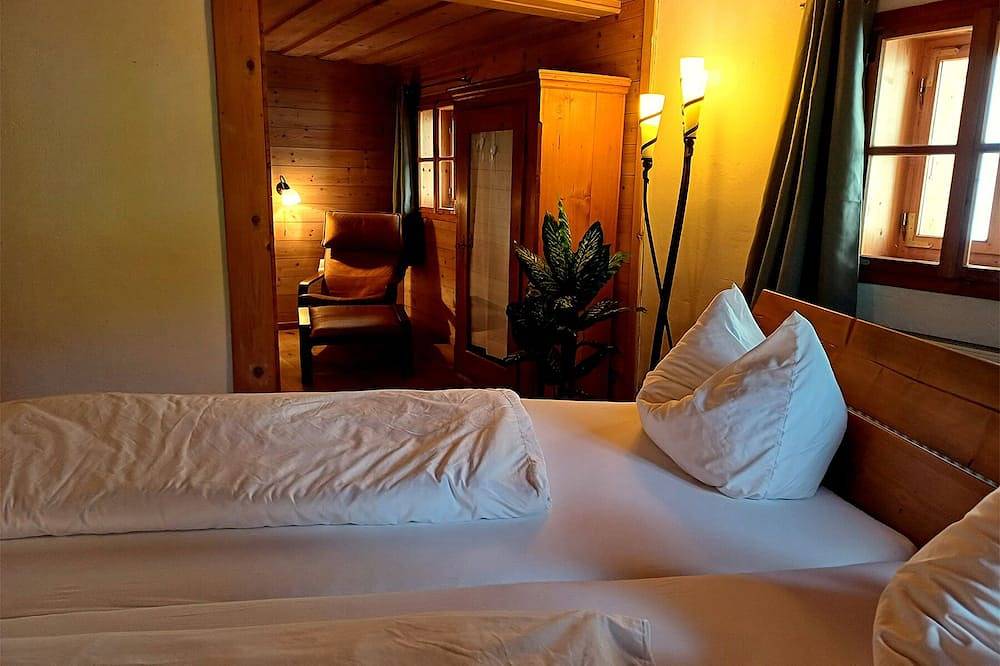 Urgemütliches Sacherl, privater Whirlpool, Sauna und Kamin. Garten umzäunt. in Grainet, Šumava Mountains