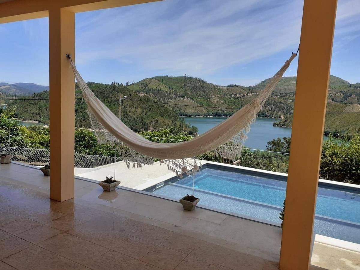Three-Bedroom Townhouse in Distrito de Santarém