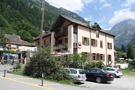Hôtel pour 3 personnes, avec jardin à Sonogno - 4