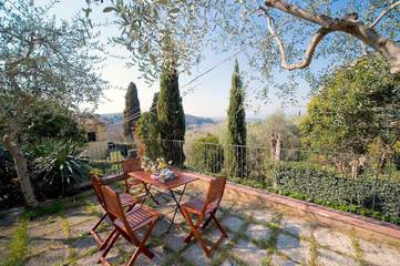 Cottage pour 4 personnes, avec jardin et piscine à Poggibonsi