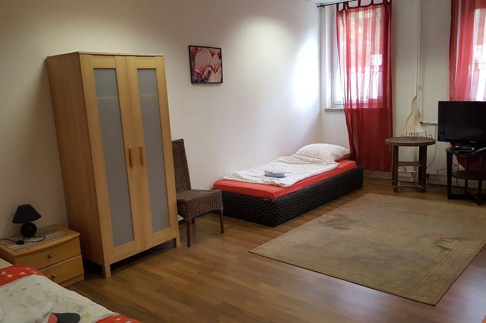 Fewo-Neubeeren 2 (2 Zi, 7 Einzelbetten) in Großbeeren, Teltow-Fläming